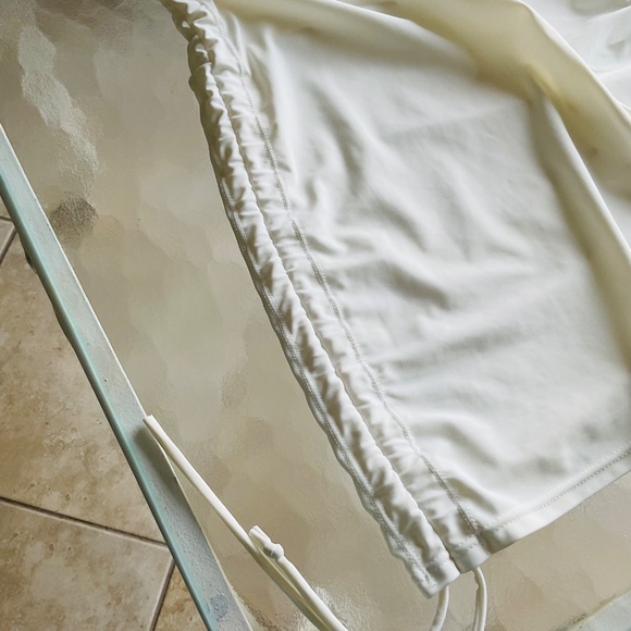 Athletic top - Picture 7 of 16